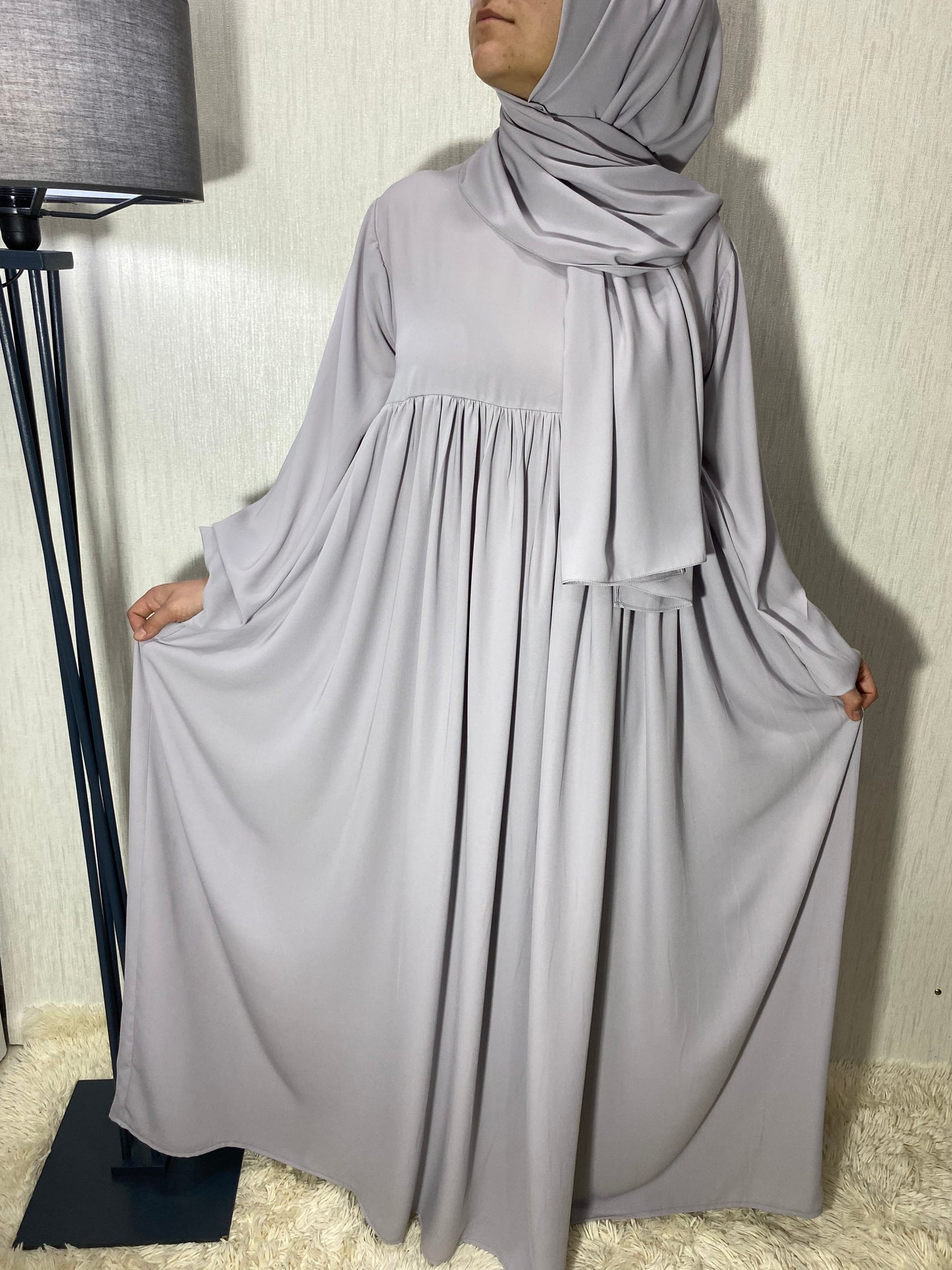 Nisa Model Tesettür Elbise (BÜZGÜLÜ) - Açık Gri / Arzumca